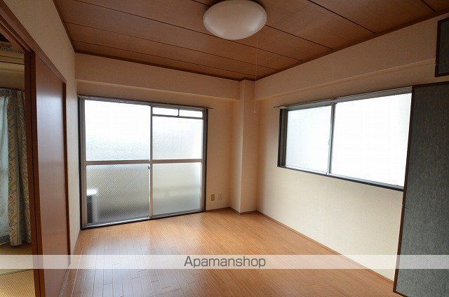 小川マンションの内装写真