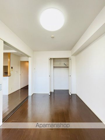 AMBIENTE 泉の内装写真