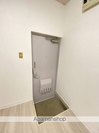 メゾンジルエット[1K/26.91m2]の玄関