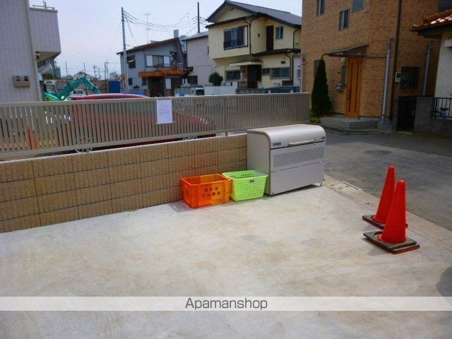 グランドソレイユ[1LDK/33.31m2]の駐車場3