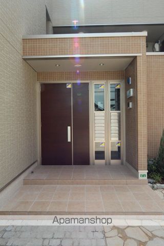 クレールコートの玄関写真