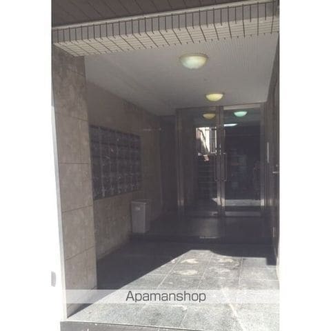 ロイヤル加美北の玄関写真