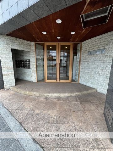 大阪市千日前線 野田阪神駅 徒歩6分 10階建 築23年の玄関写真