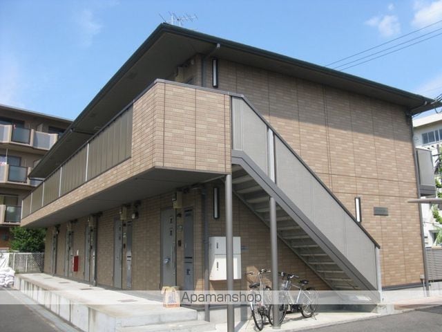 コンフォールヴィル木田元宮の玄関写真