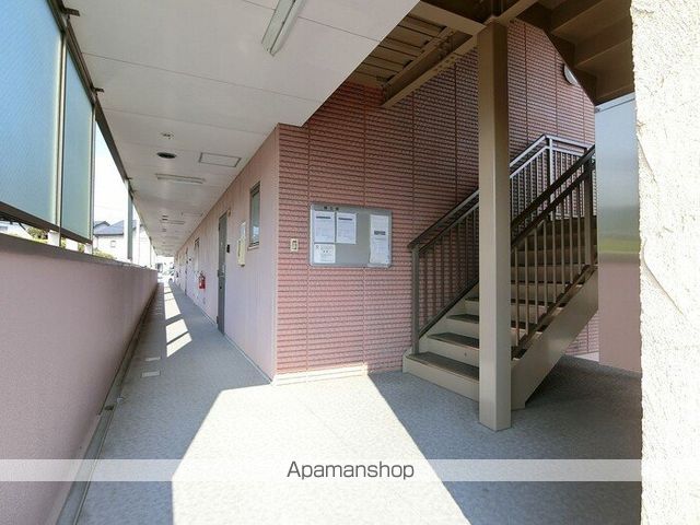 CREST TENMAの玄関写真