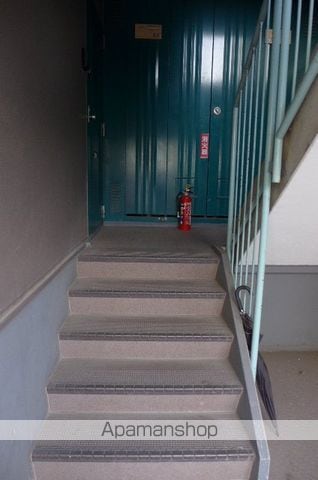 ハイツ御幸の玄関写真