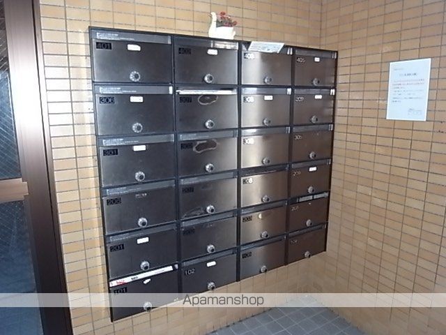 ラモヴェール白壁の外観写真