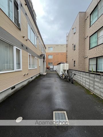 サンシティ20の玄関写真