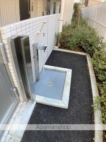 プレール・ドゥーク新宿WESTの外観写真