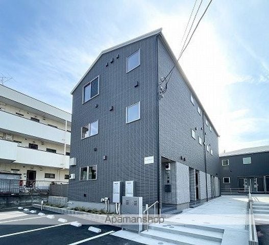 COLORS WINGBの外観写真