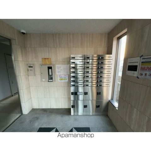 レジデンス新川の玄関写真
