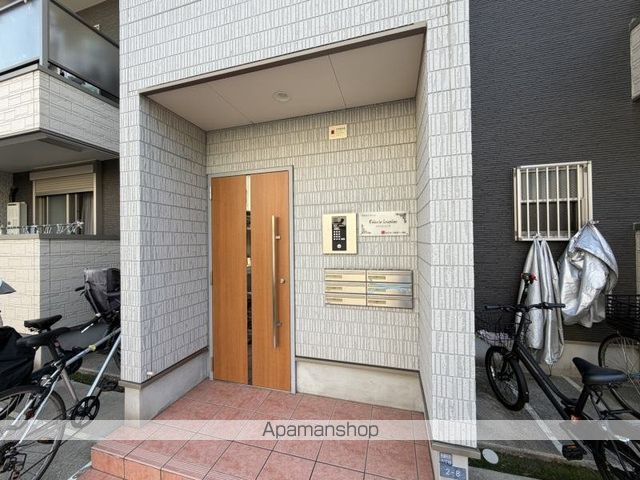 ポラリスルミネの玄関写真