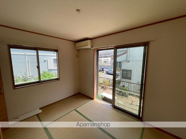 藤沢市城南2丁目戸建の内装写真