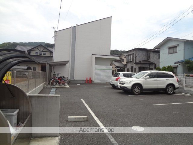 RONDII番館の玄関写真