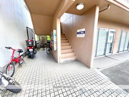 大栄和泉マンション[1R/23.4m2]のエントランス
