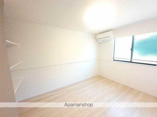 ポスト フォルトナートAの内装写真
