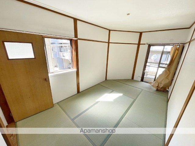 大池町連棟貸家の内装写真