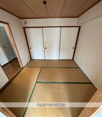 ロイヤルコート清水丘の内装写真