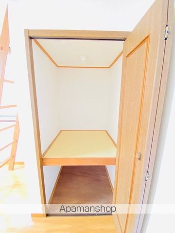 ロイヤルマンション大和町の内装写真