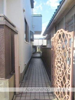 和歌山県和歌山市六十谷[2LDK/42.05m2]のエントランス