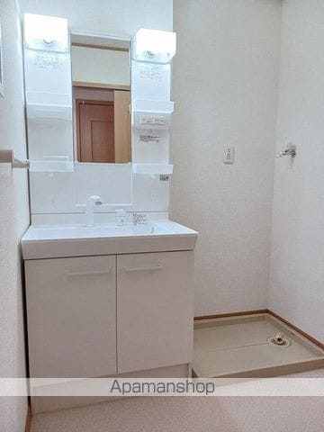 メゾンフォレスタA棟の内装写真