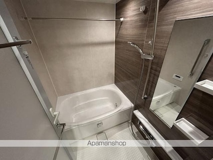 ルフォンプログレ上野御徒町[3LDK/64.39m2]のバス