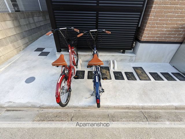 LIBERTE伝馬の玄関写真