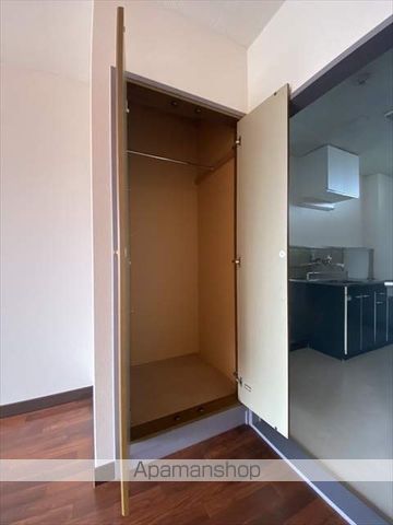エクセレント・マンションの内装写真