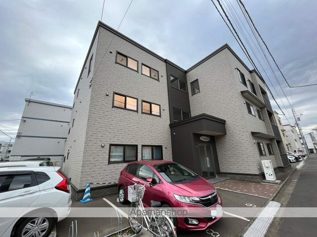 サンドリヨンA棟の外観写真