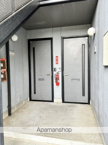 グリーンメゾン鮎沢の玄関写真