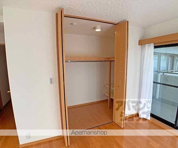 メイツ四条烏丸の内装写真