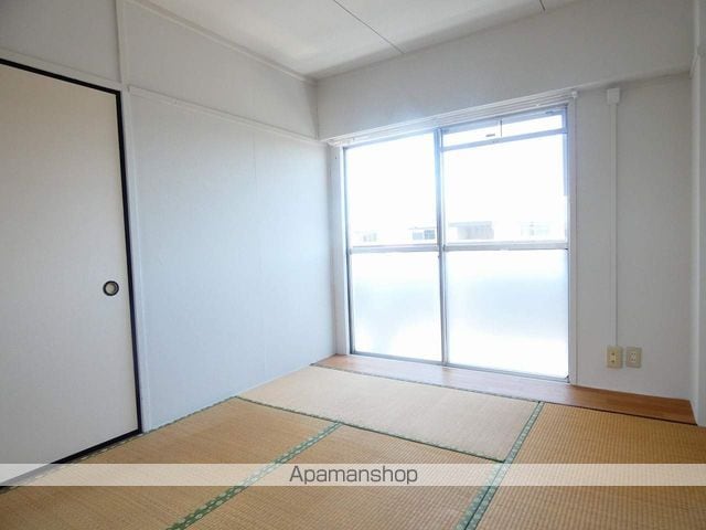 ビレッジハウス湖東2号棟の内装写真