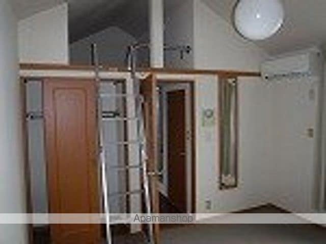 レオパレス中里の内装写真