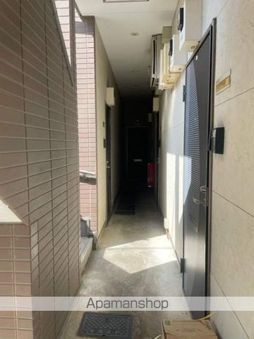 グランルージュN馬橋の玄関写真