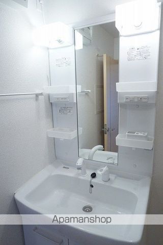 セレブリティ Cの内装写真