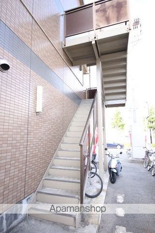 ソルマーレ山本の玄関写真