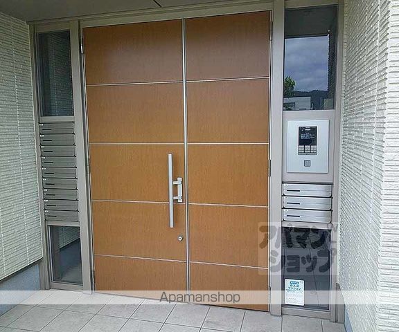 CHER ARBREの玄関写真