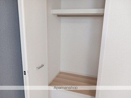 メゾン　フラン[1LDK/43.93m2]の収納