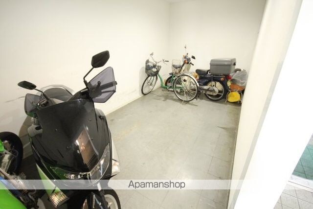広島県広島市中区舟入中町[1K/22.75m2]の駐車場