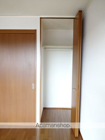 フロンティアIの内装写真