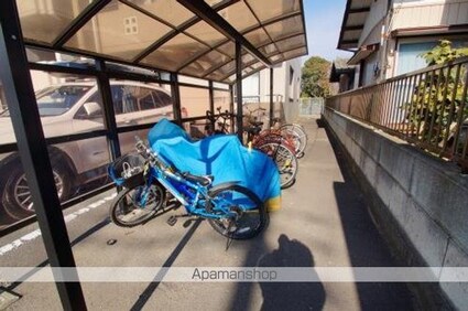 イーストンリバー[2LDK/58m2]の共用部1