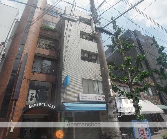 スイングべにやの外観写真