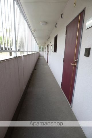 ラルシュ・ドゥ・ノワの玄関写真