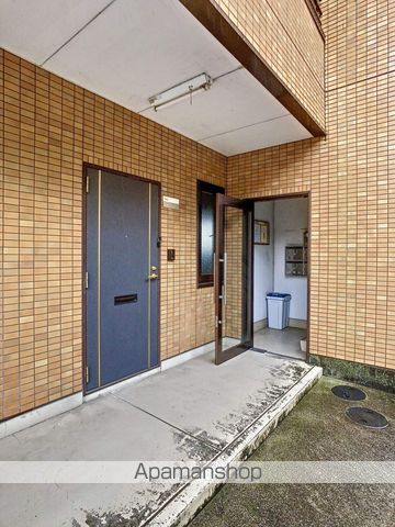 フローリス横井の玄関写真