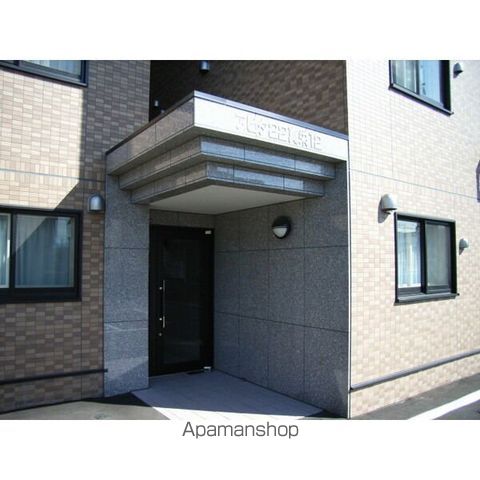 アビタ22 真栄1ー2の玄関写真