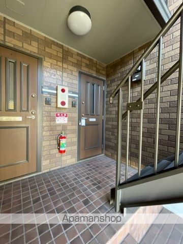 グリーンヴィレッジあい B棟の玄関写真