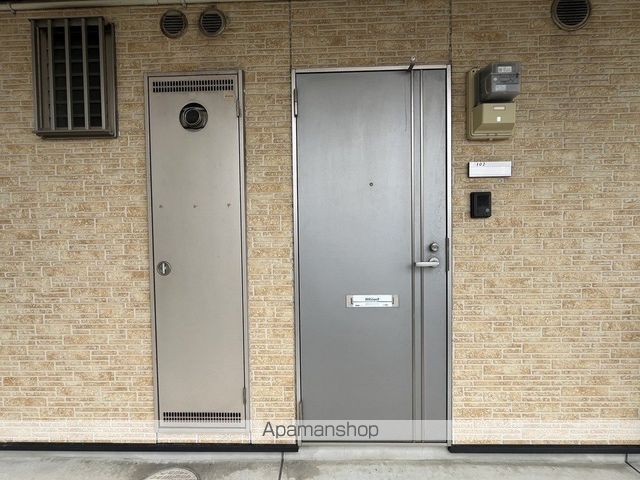 レイーナの玄関写真