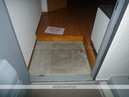 イワタハイツ[1DK/36.4m2]の玄関