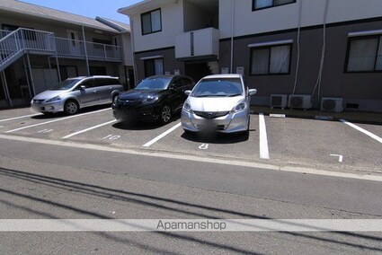 愛媛県松山市拓川町[1LDK/40.9m2]の駐車場