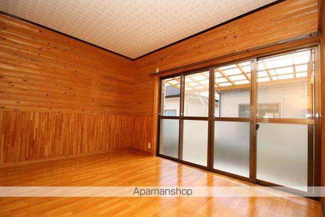 都城市 1階建 築27年の内装写真